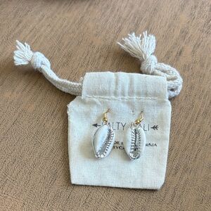Salty Cali Cowrie Shell Drop Earrings - Silver & Cream